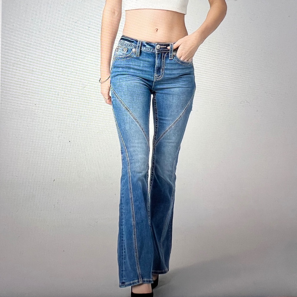 Contour stitch slim flare jeans